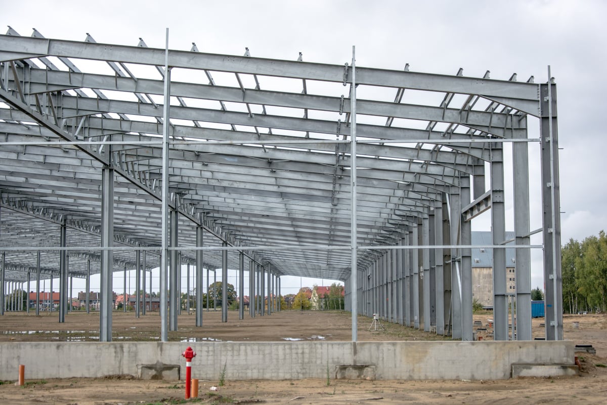 building of industrial hall